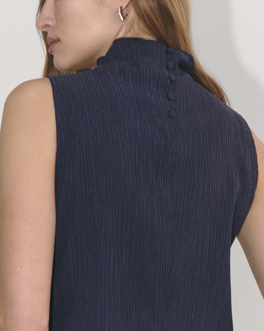 The Crinkle Tank in Navy — detail view