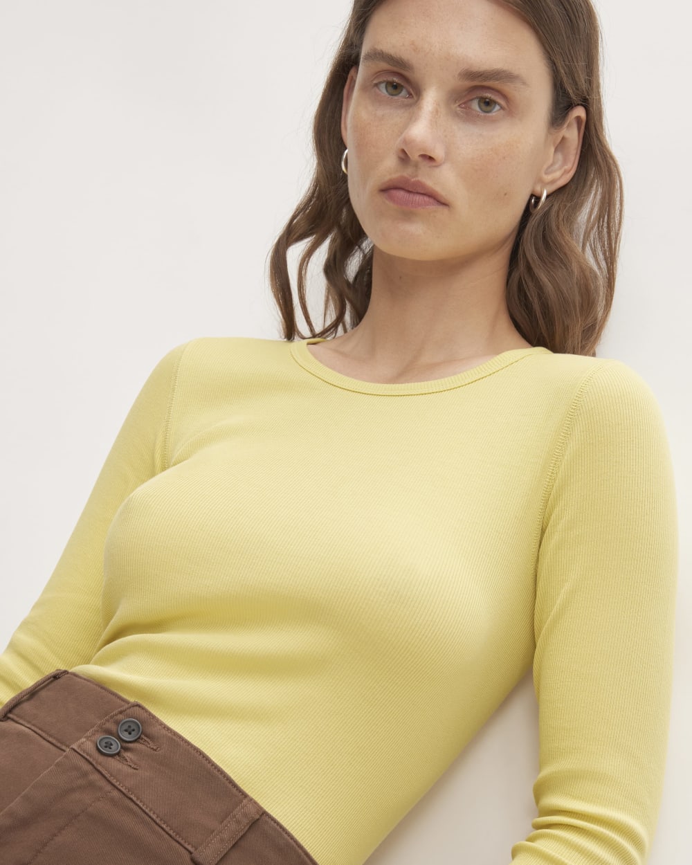 The Luxe Rib Long-Sleeve Crew in Raffia — detail view