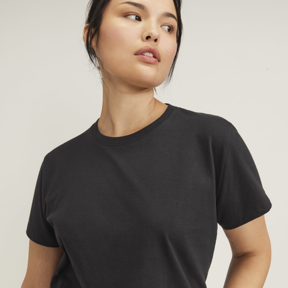 The Box-Cut Tee in Essential Cotton in Vintage Black — detail view