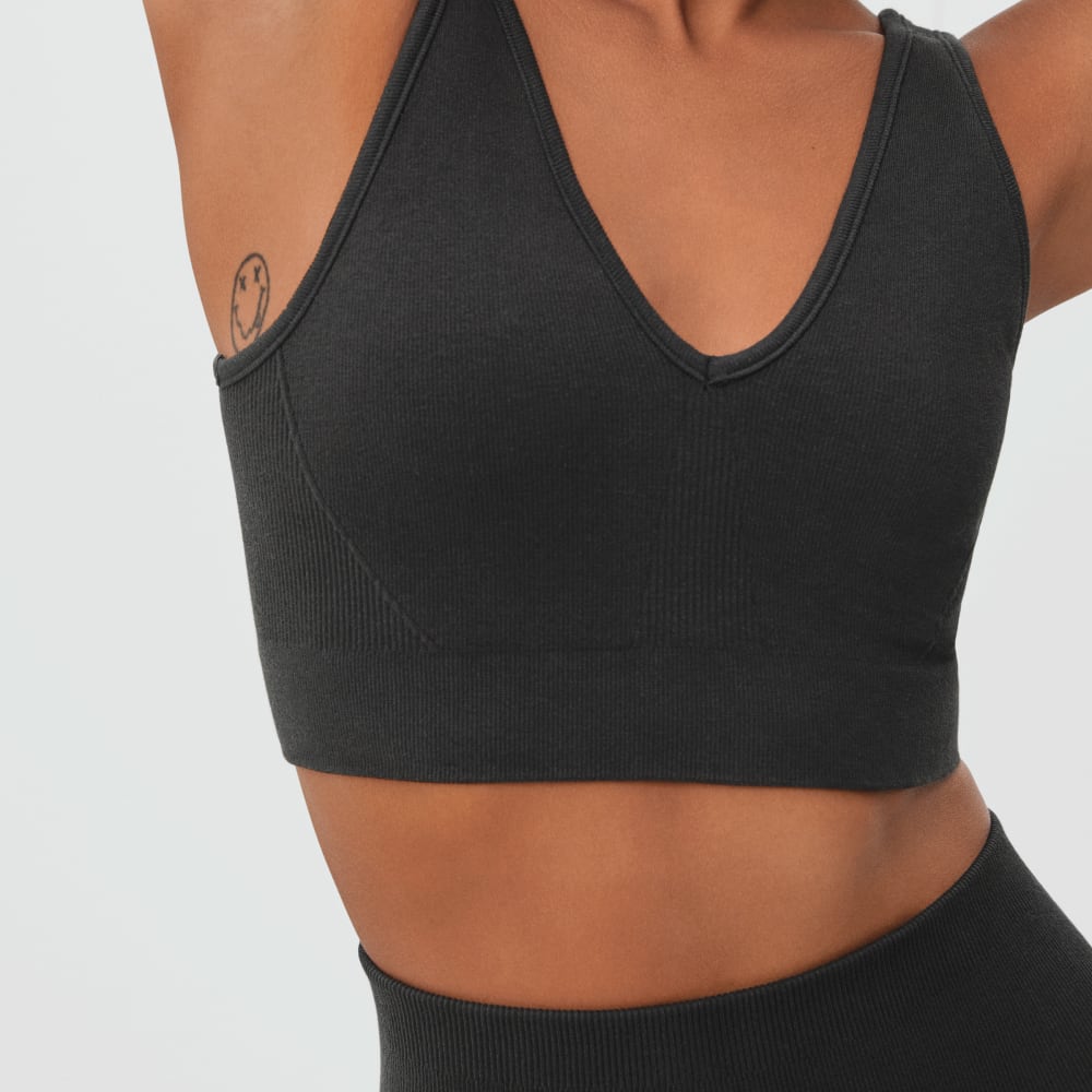 The Seamless Bra in Black — detail view