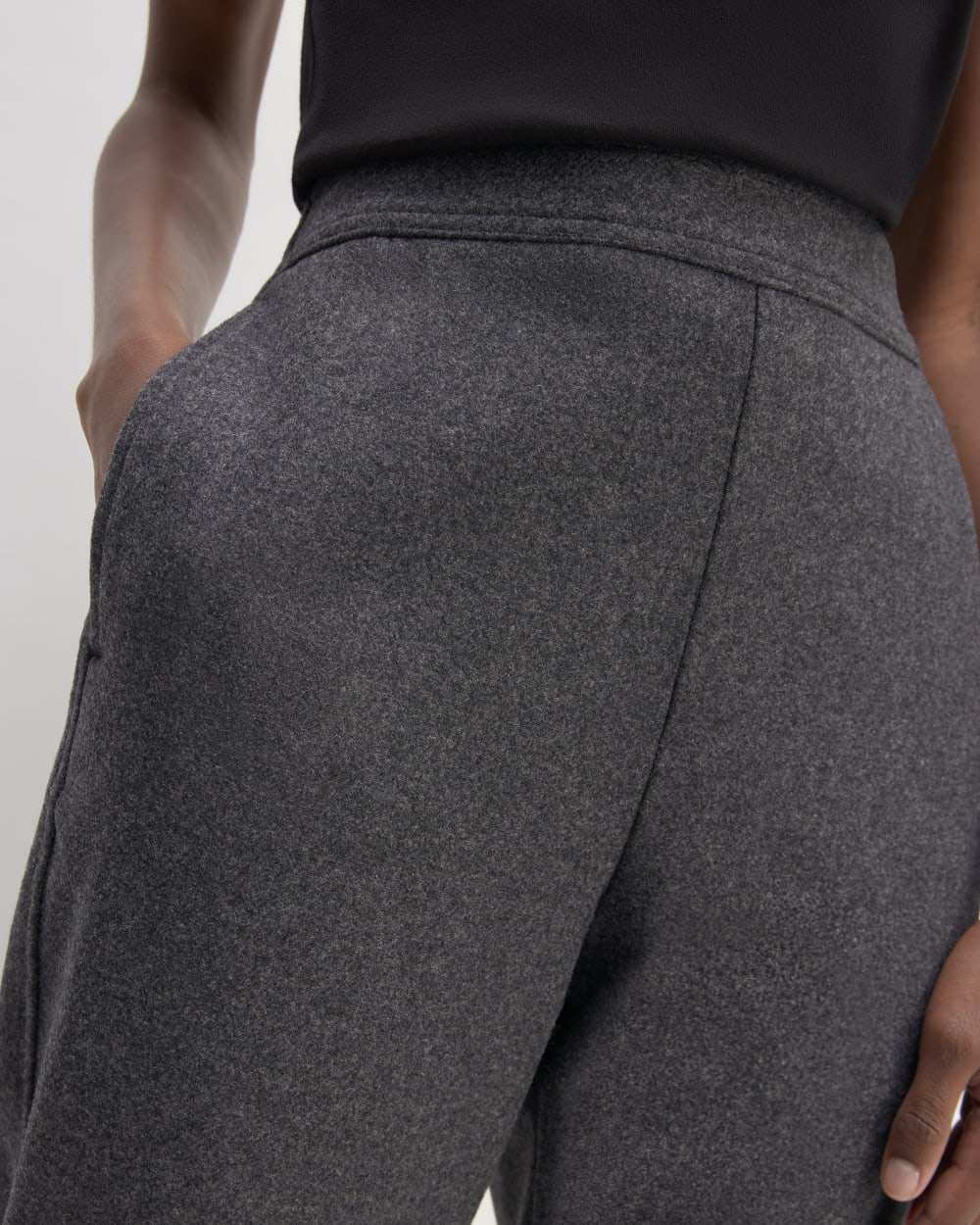 The Wool Flannel Pull-On Pant in Heather Charcoal — detail view