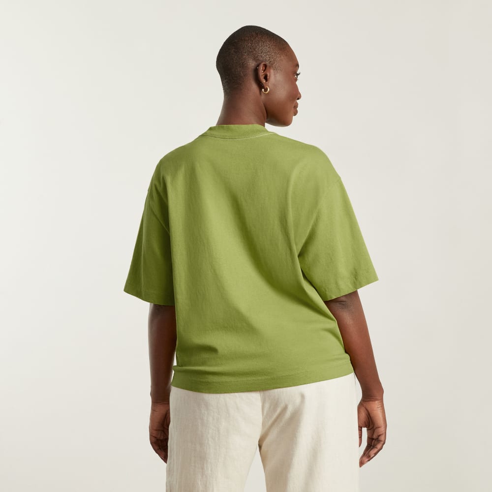 The Premium Weight Relaxed Tee in Pepper — detail view