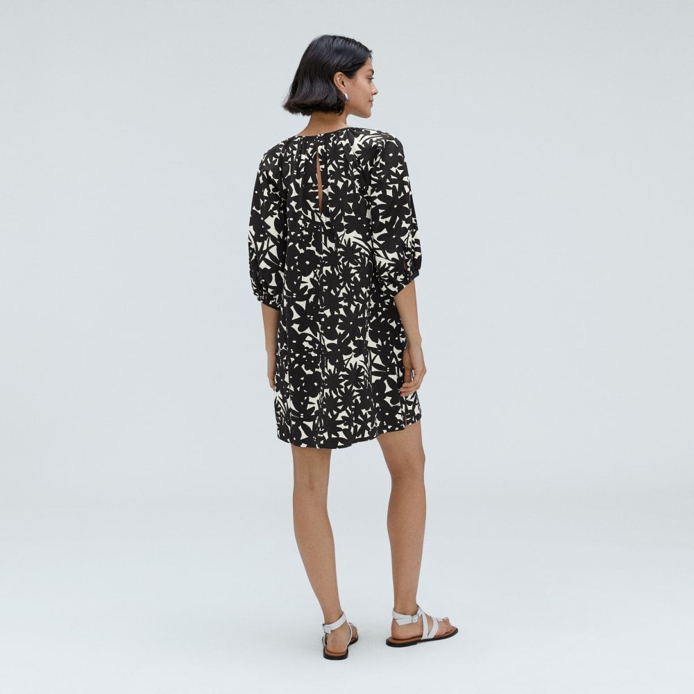The Seersucker Puff Sleeve Dress in Black / Canvas Floral — detail view