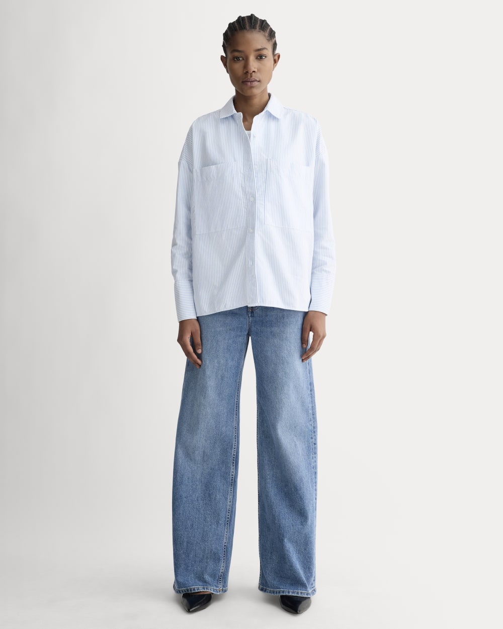 The Boxy Oxford in White / Blue — detail view