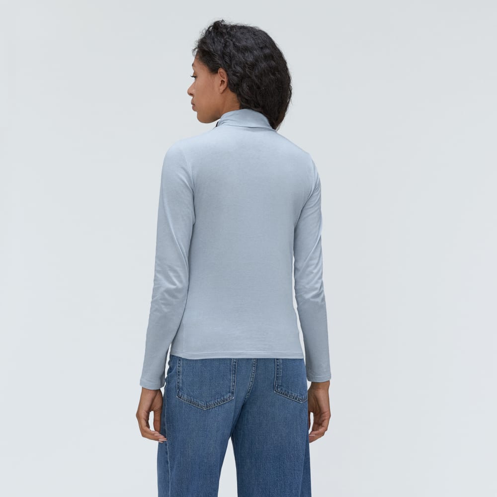 The Organic Cotton Turtleneck in Mist — detail view