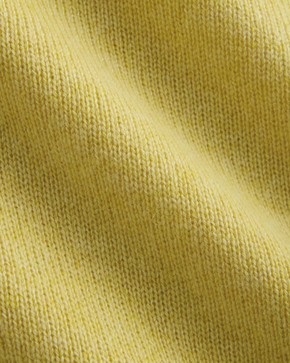 The Boxy Crew in Cashmere in Double Cream Heather — detail view
