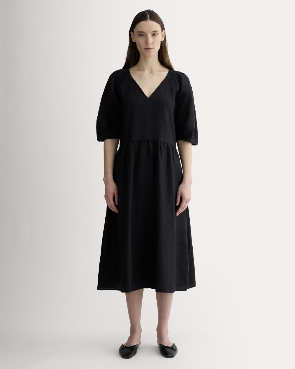 The Linen Oversized Puff-Sleeve Dress in Black — front view