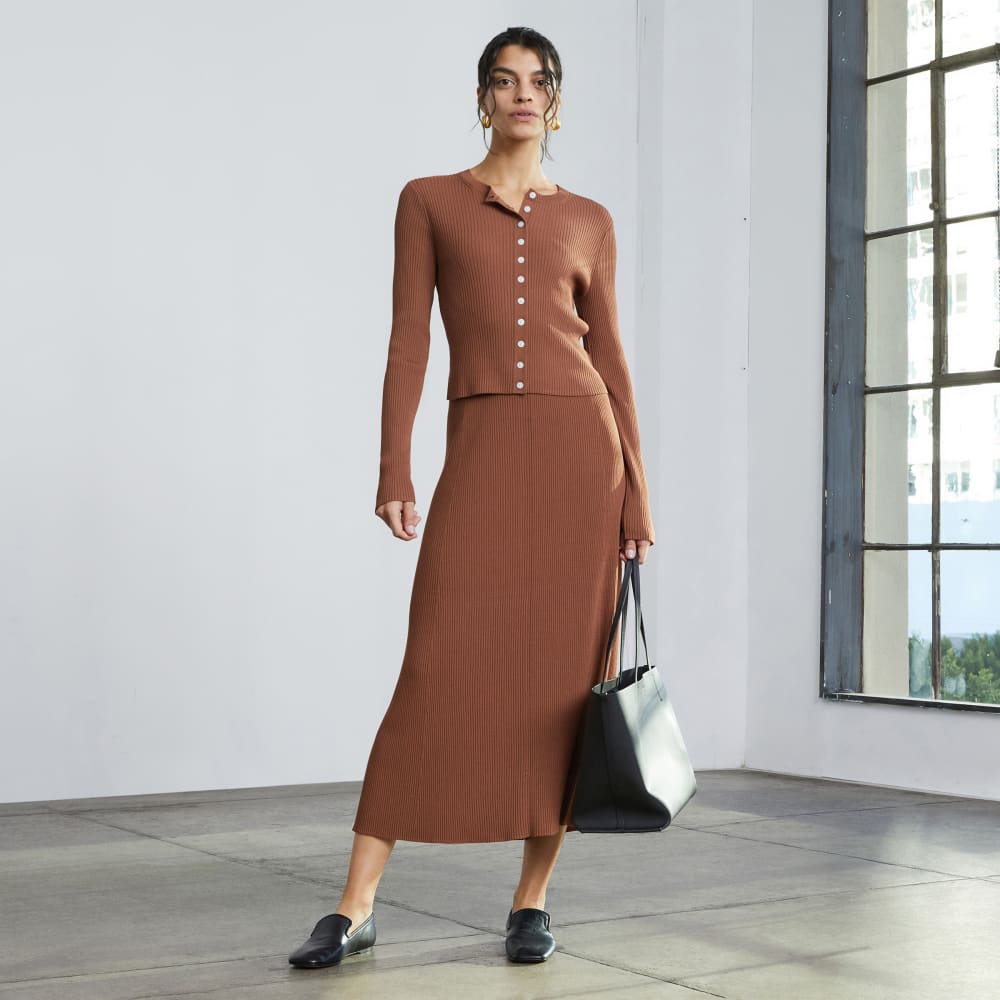 The Ribbed Knit Skirt in Cocoa Brown — detail view