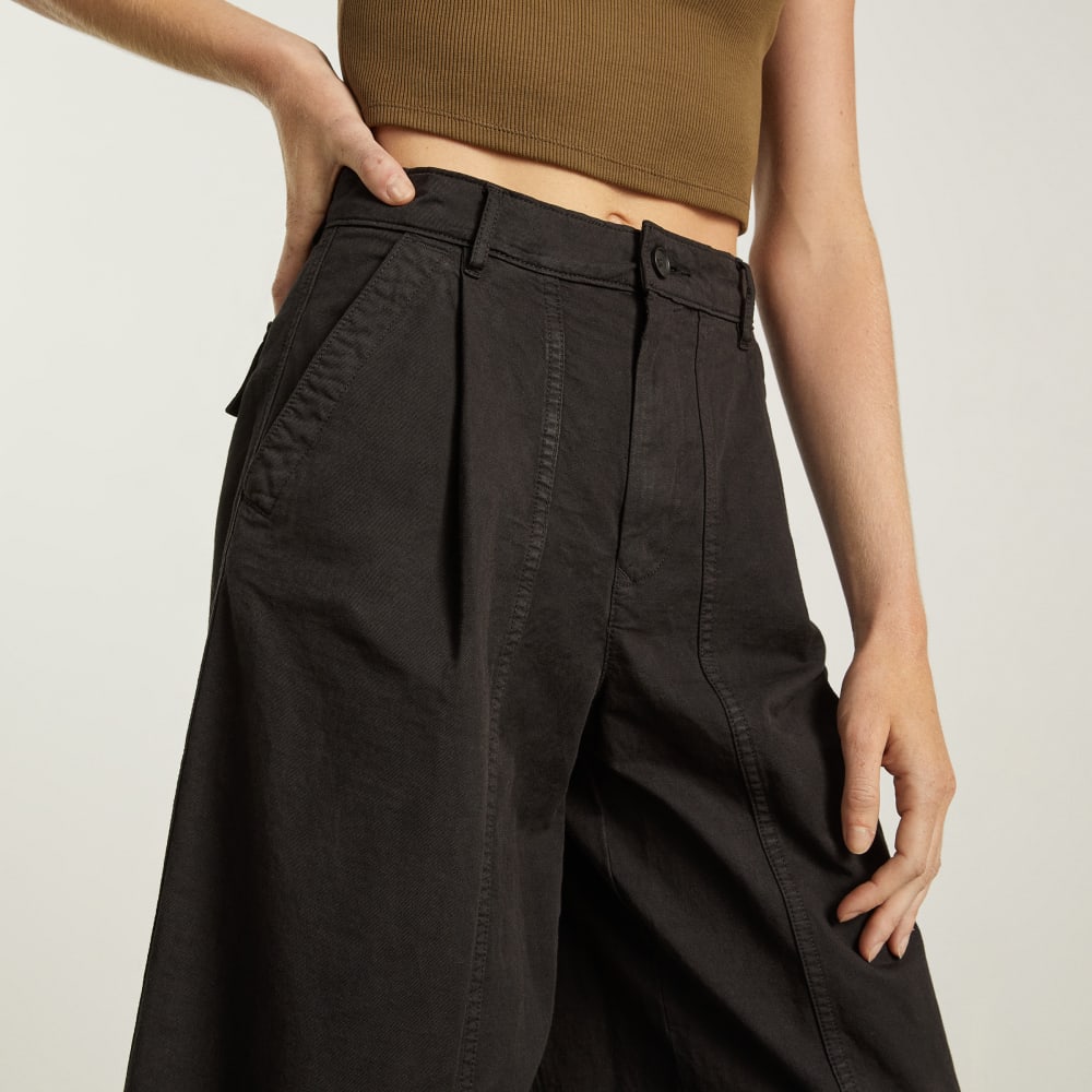 The Tourist Pant in Black — detail view