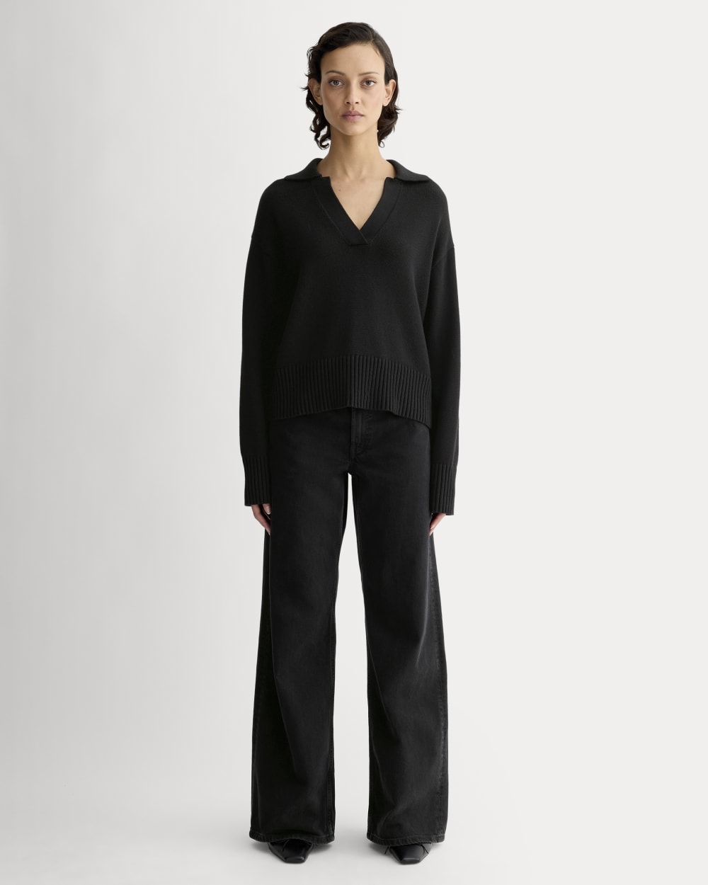 The Boxy Polo in Everyday Cotton in Black — detail view