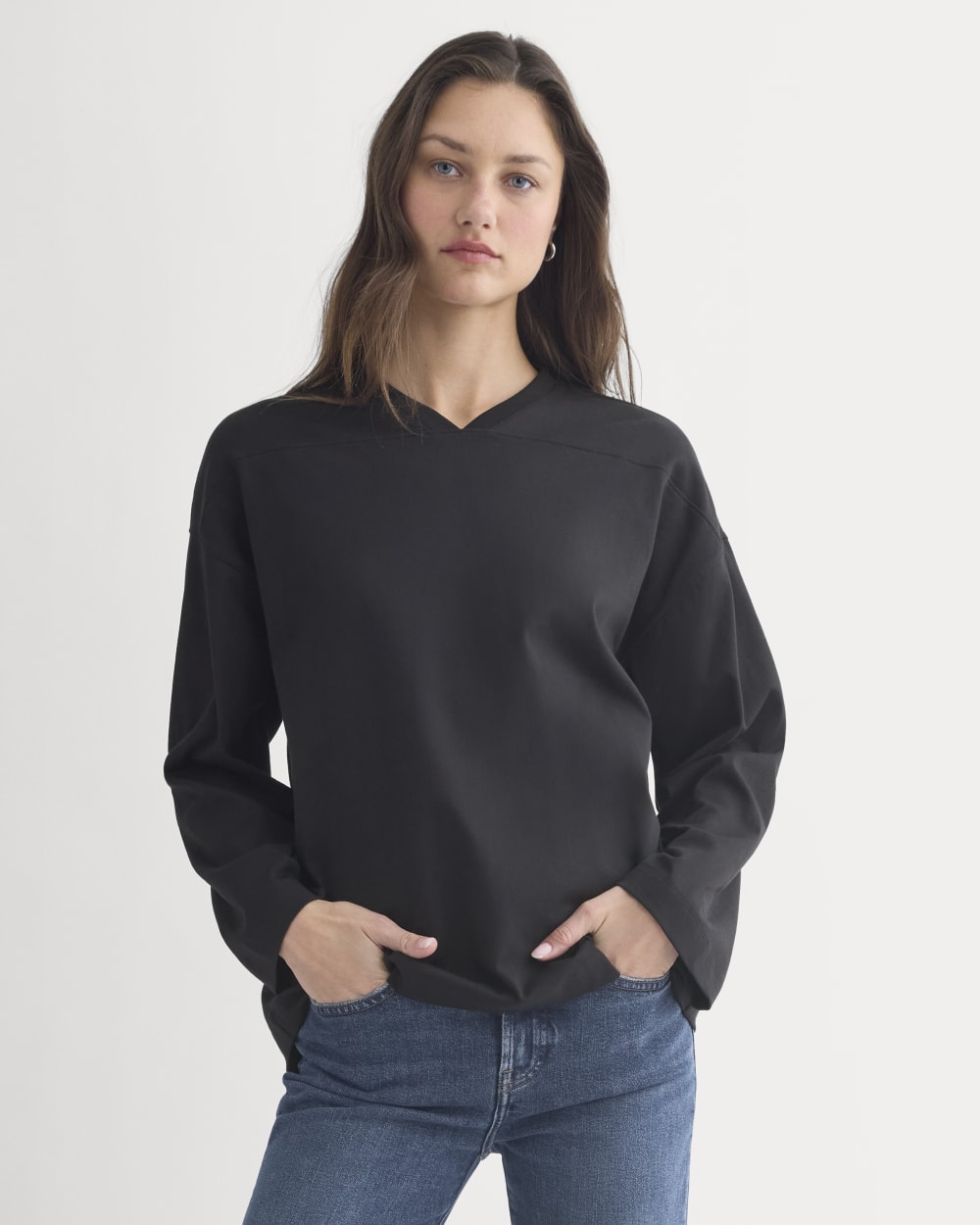 Retro V-Neck Jersey in Black — front view