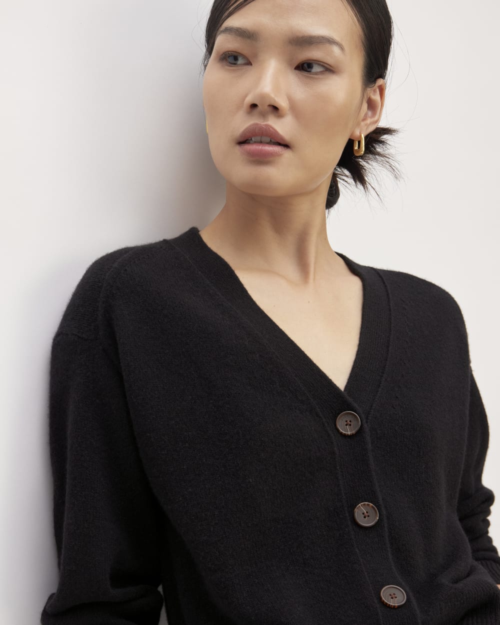 The Cashmere Cardigan in Black — detail view