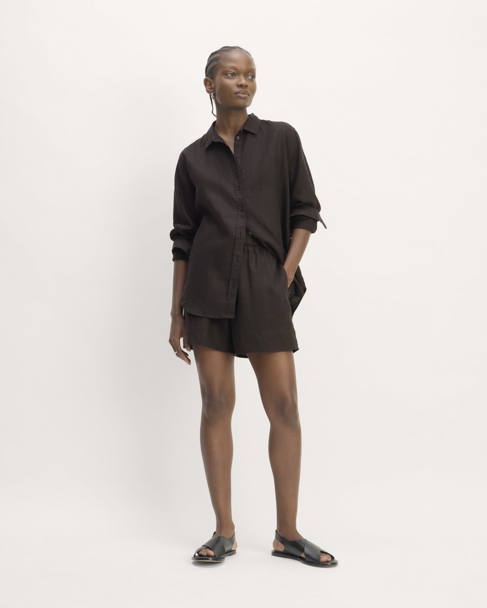 The Linen Easy Short in Black — front view