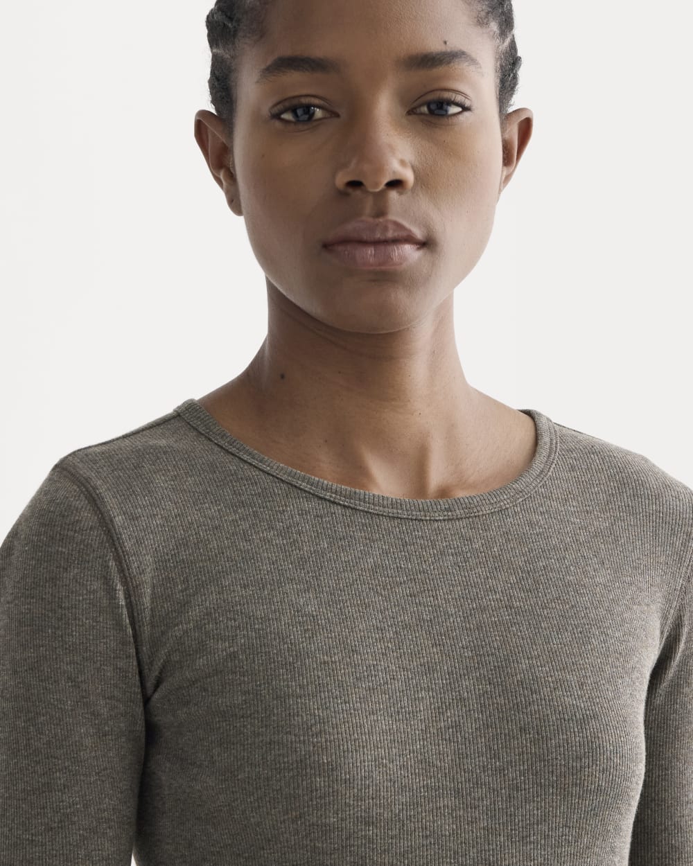 The Luxe Rib Long-Sleeve Crew in Washed Heathered Fatigue — detail view