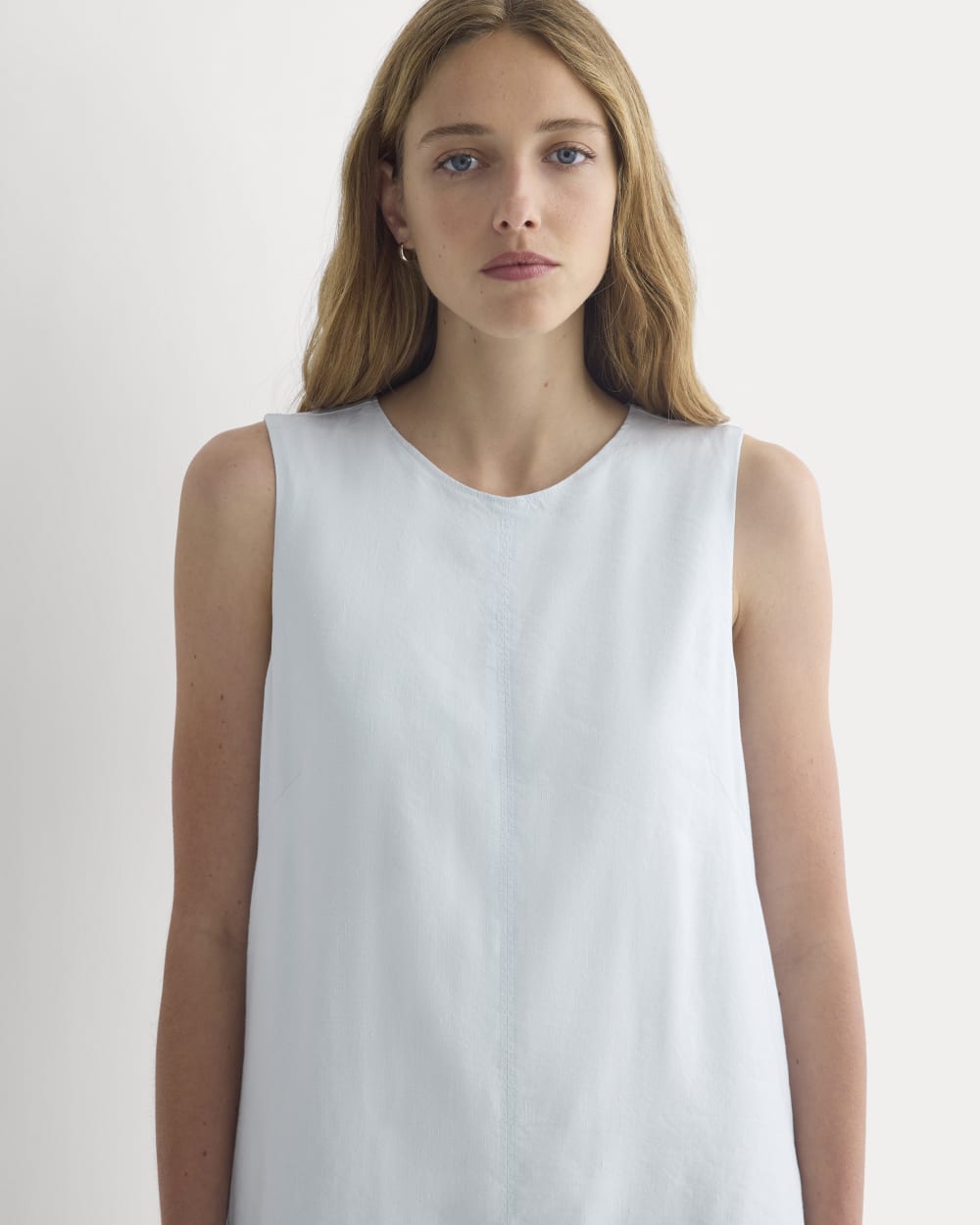 The Shift Dress in Stretch Linen in Skywriting — detail view