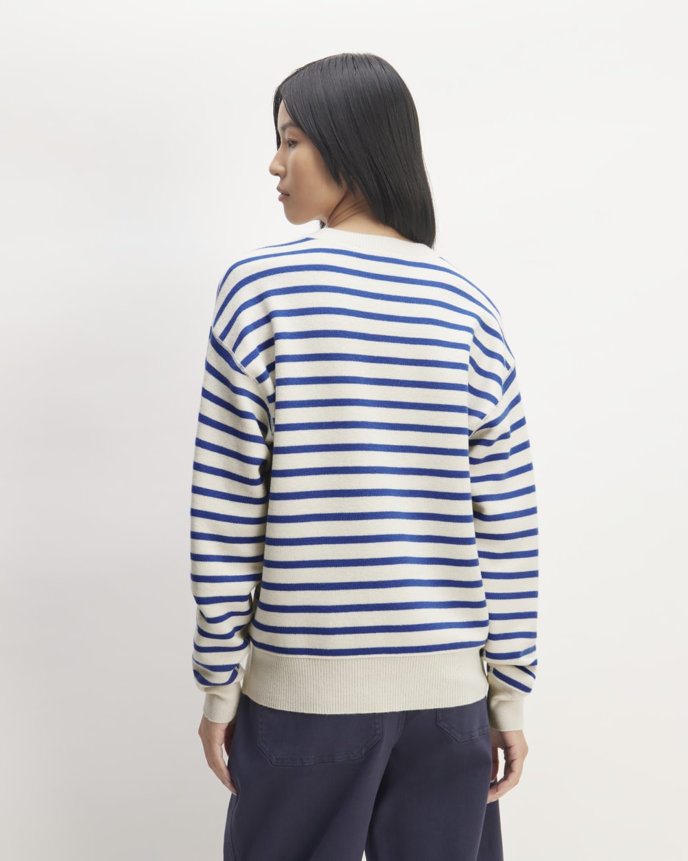 The Cotton-Merino Sweatshirt in Canvas / Lapis Blue — detail view