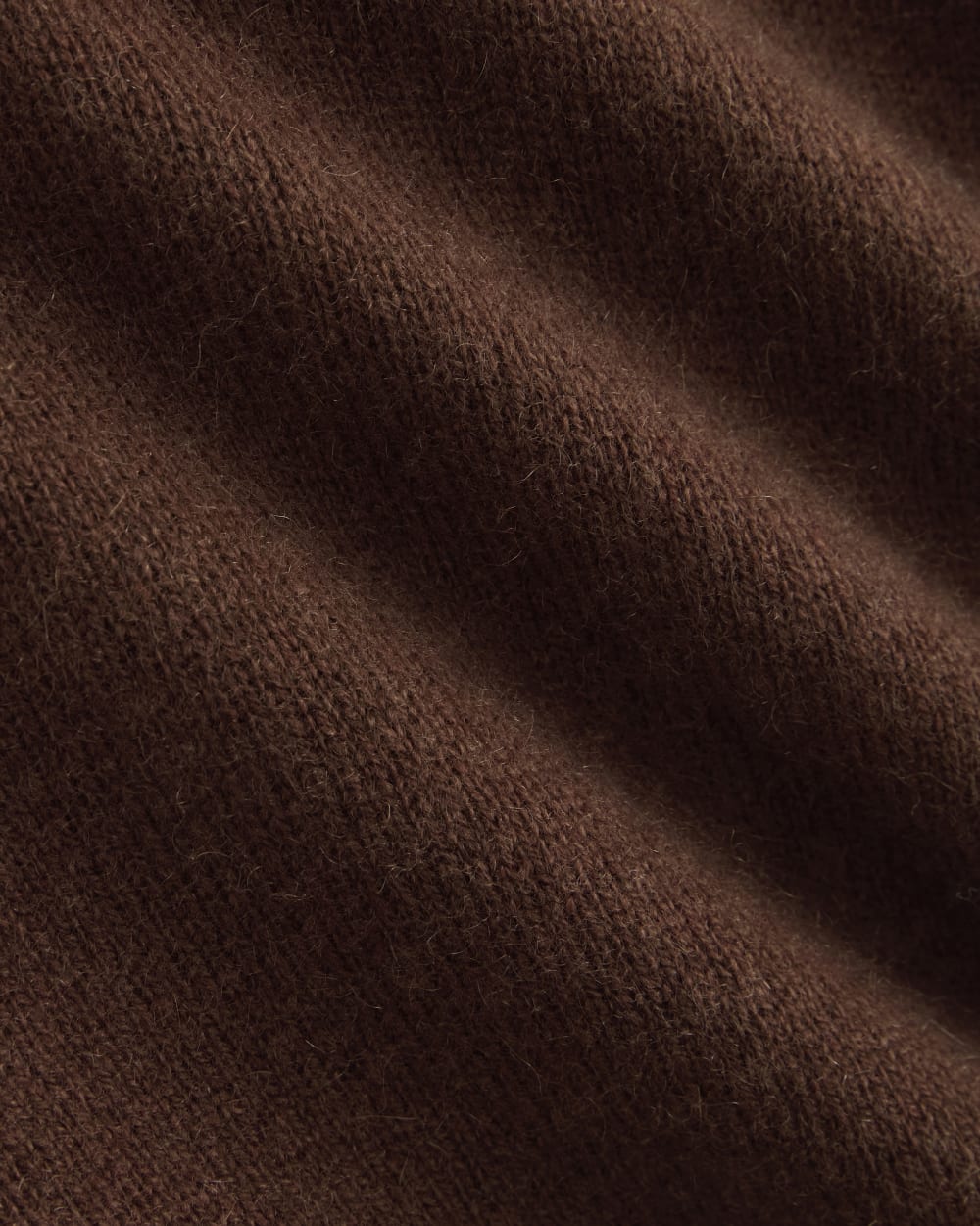 The Boxy Turtleneck in Cashmere in Dark Mahogany — detail view