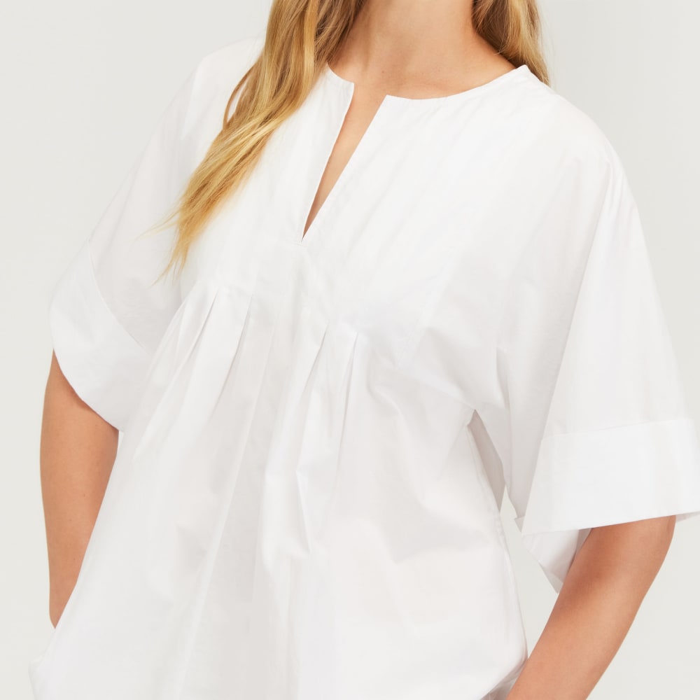 The Poplin Tunic in White — detail view