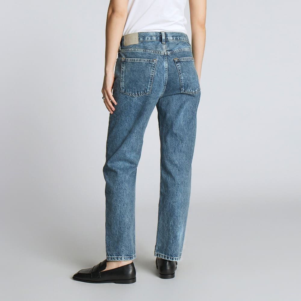 The Rigid Slouch Jean in Acid Wash — detail view