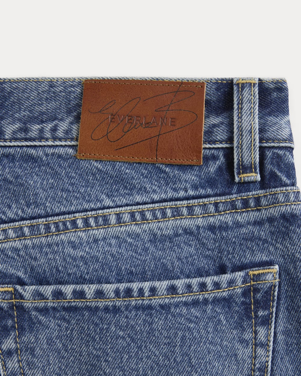 Everlane x Elena Bonvicini La Brea Low-Rise Baggy Jean in Blue Bird Indigo — detail view