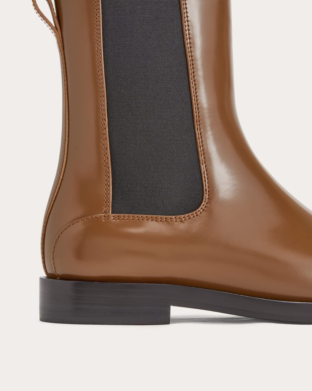 The Chelsea Boot in Rum — detail view