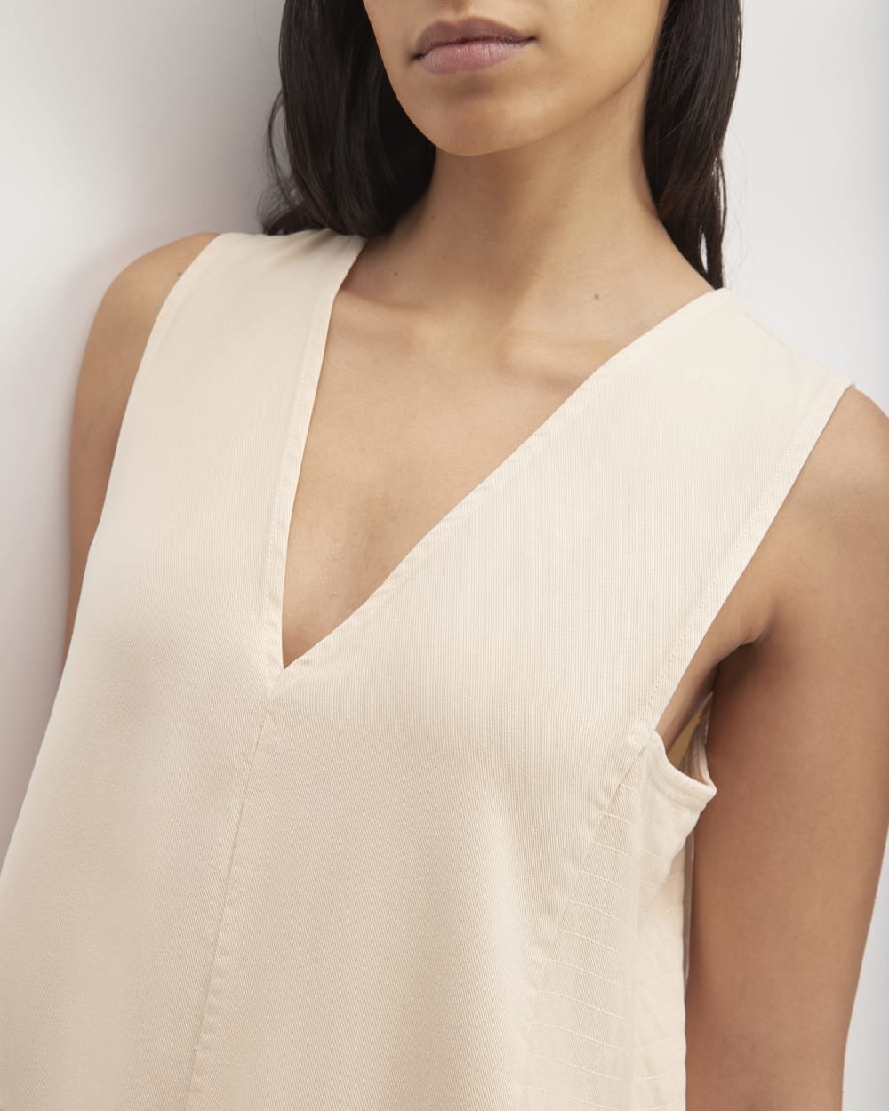 The TENCEL™ V-Neck Dress in Whisper Pink — detail view