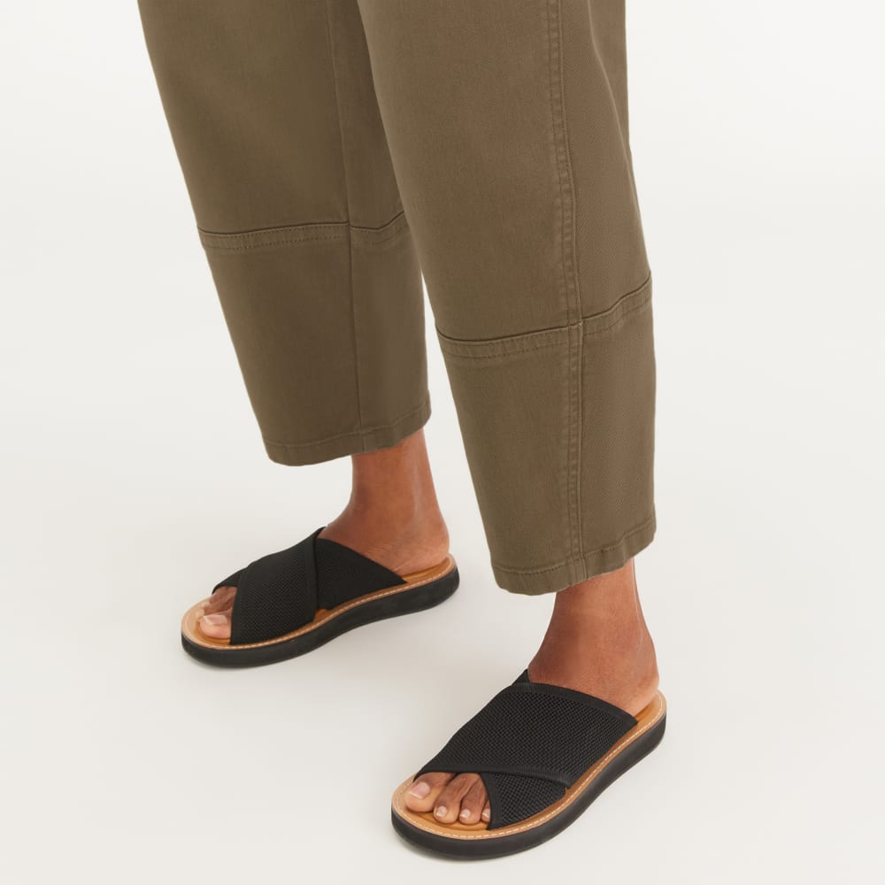 The Utility Barrel Pant in Dark Moss — detail view
