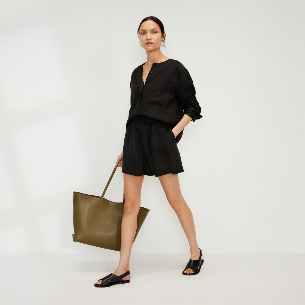 The Linen Boxer Short in Black — detail view
