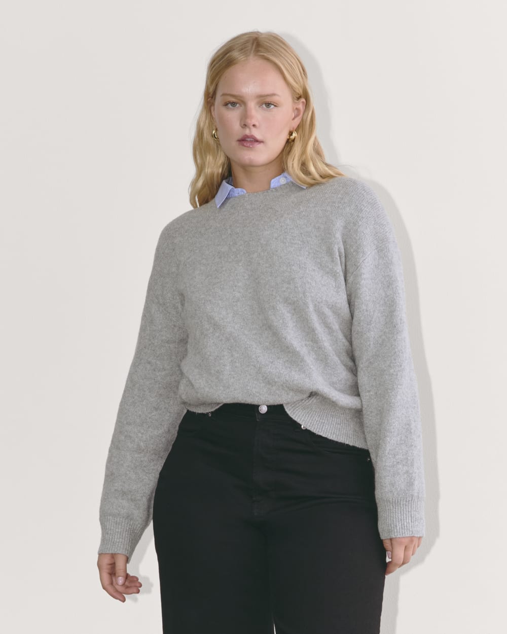 The Cocoon Crew in Plush Cotton in Heathered Grey — front view
