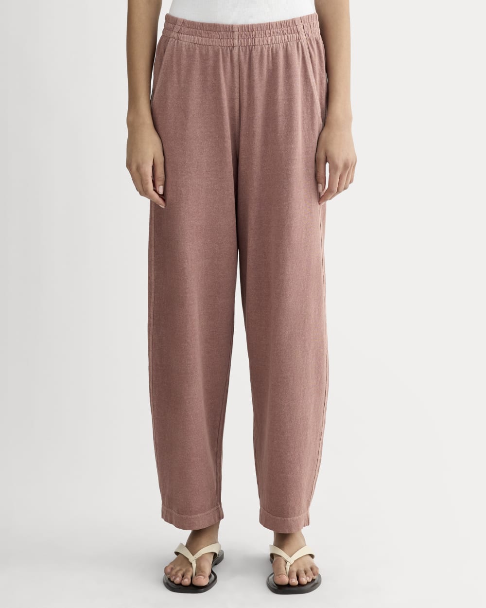 The Off-Duty Barrel Pant in Brown Garment Dye — detail view