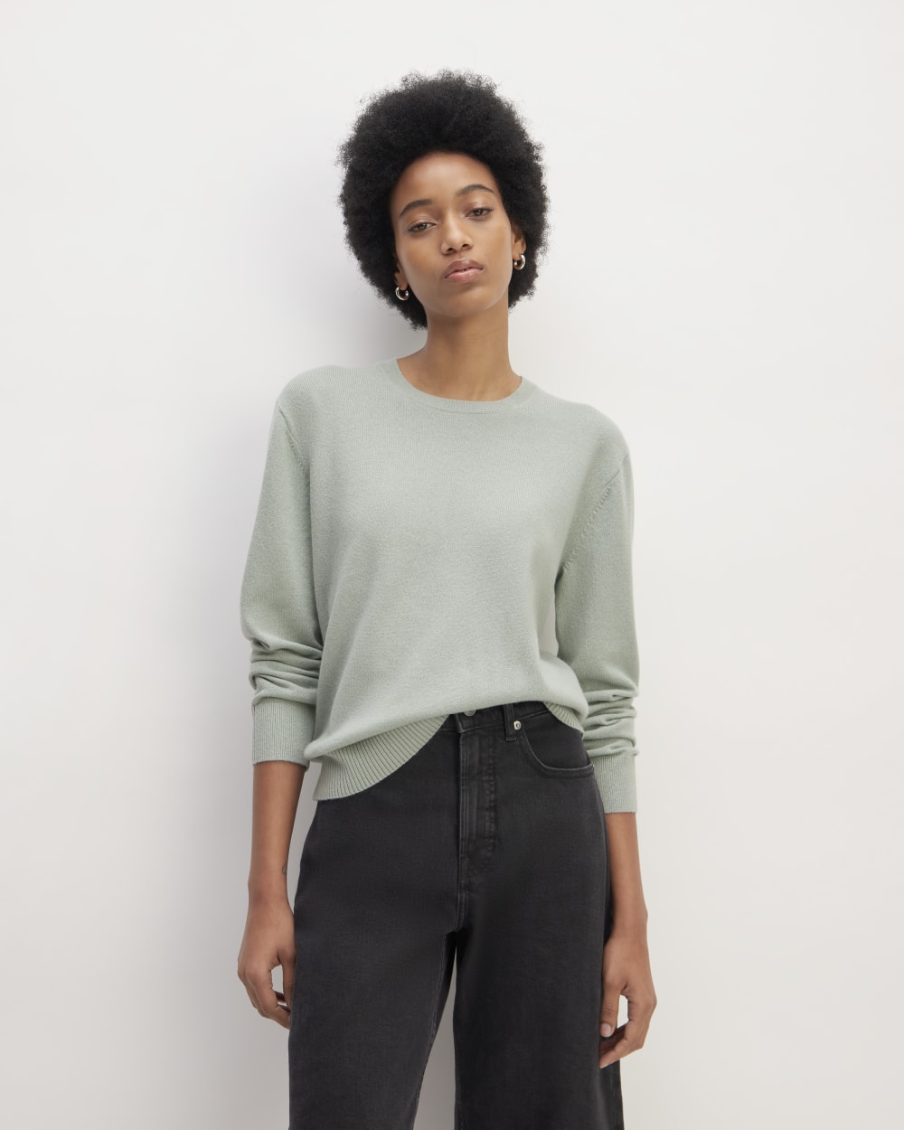 The Classic Crew in Cashmere in Light Sage Green — front view