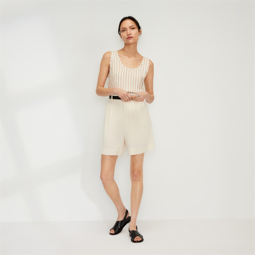 The Linen Way-High® Drape Short in Canvas — detail view
