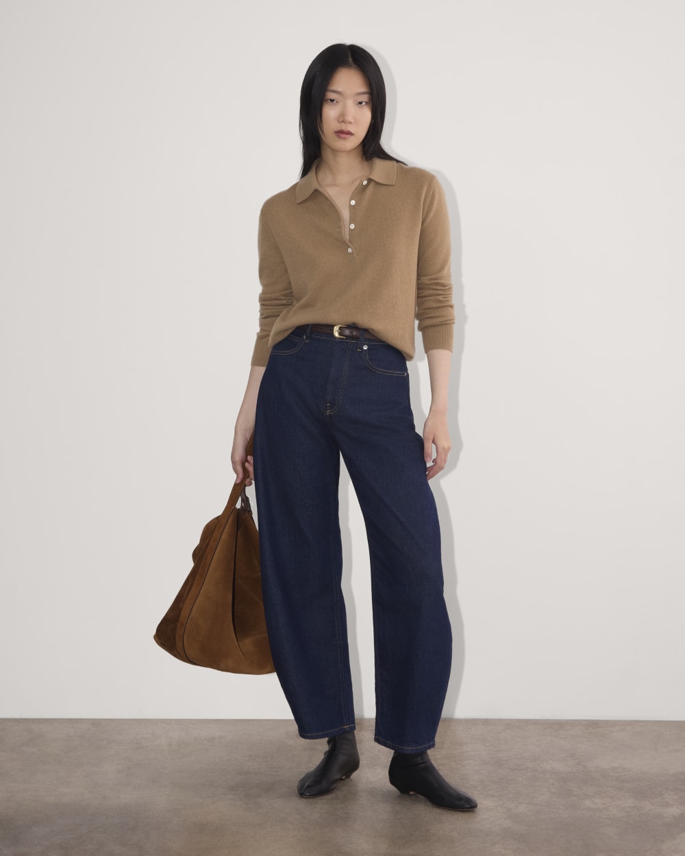 The Classic Polo in Cashmere in Tiger's Eye — detail view