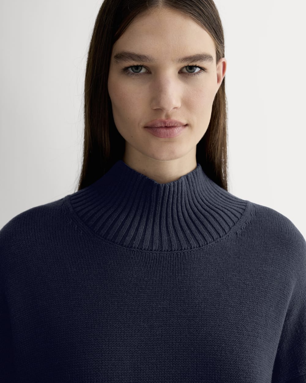 The Boxy Turtleneck in Everyday Cotton in Navy — detail view