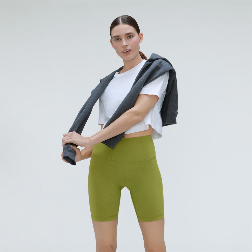 The Perform Bike Short in Pear — detail view