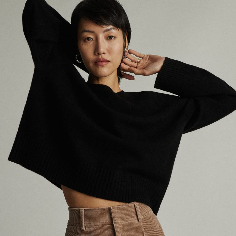 The Cashmere Boxy Crew in Black — front view