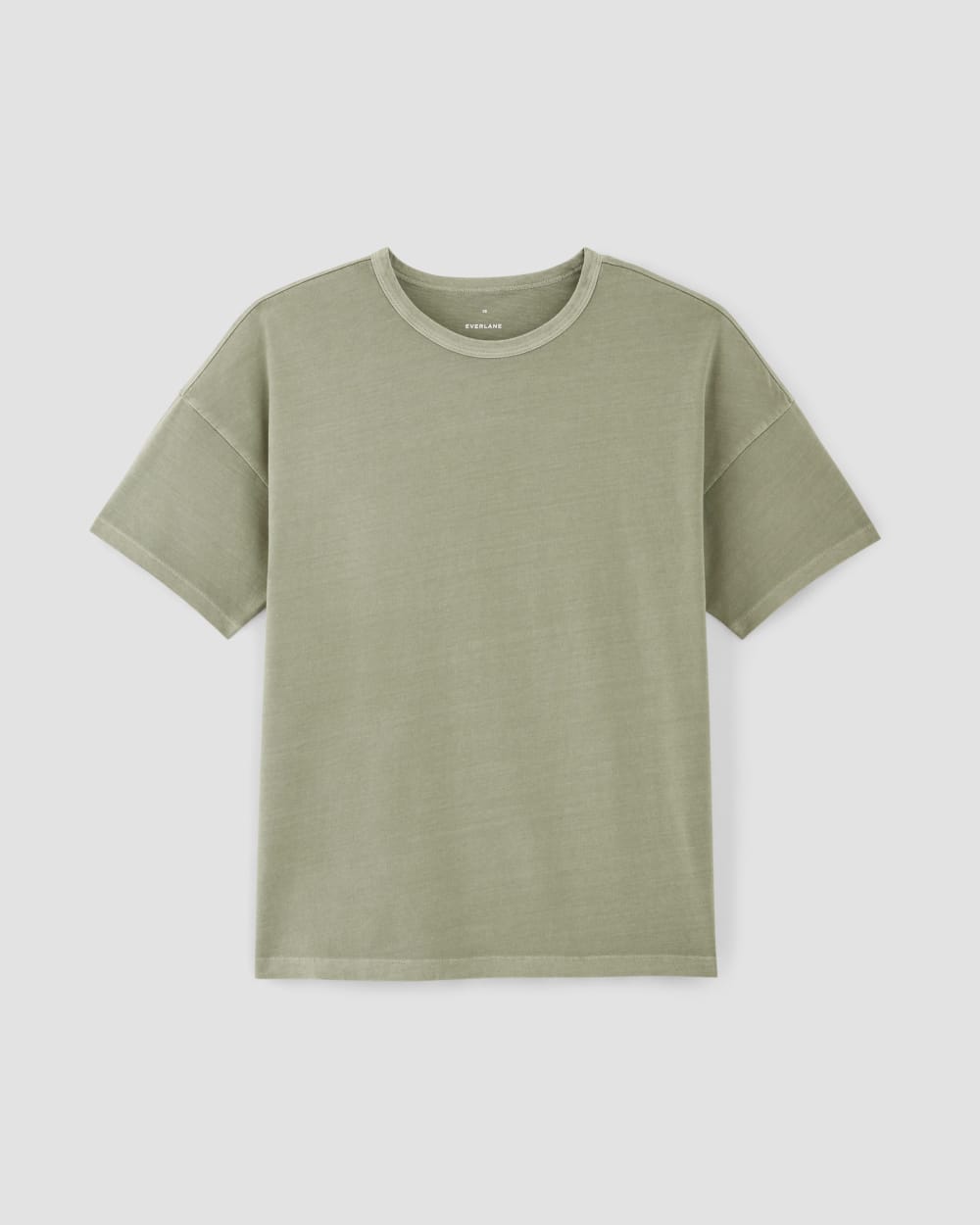 The Boyfriend Tee in Essential Cotton in Seagrass — alternate view