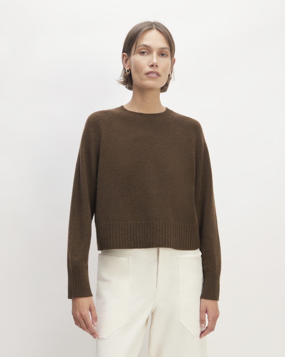 The Boxy Crew in Cashmere in Heather Cocoa — front view