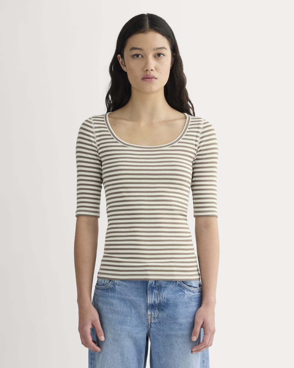 The Luxe Rib Scoop-Neck Tee in Bone / Deep Taupe — front view