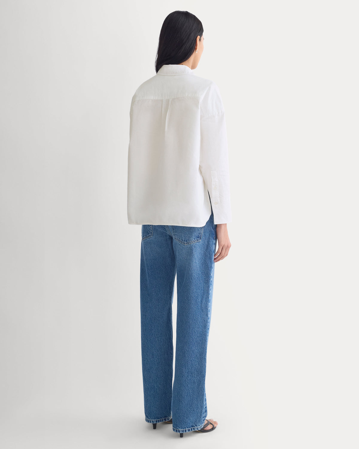 The Boxy Oxford in White — detail view