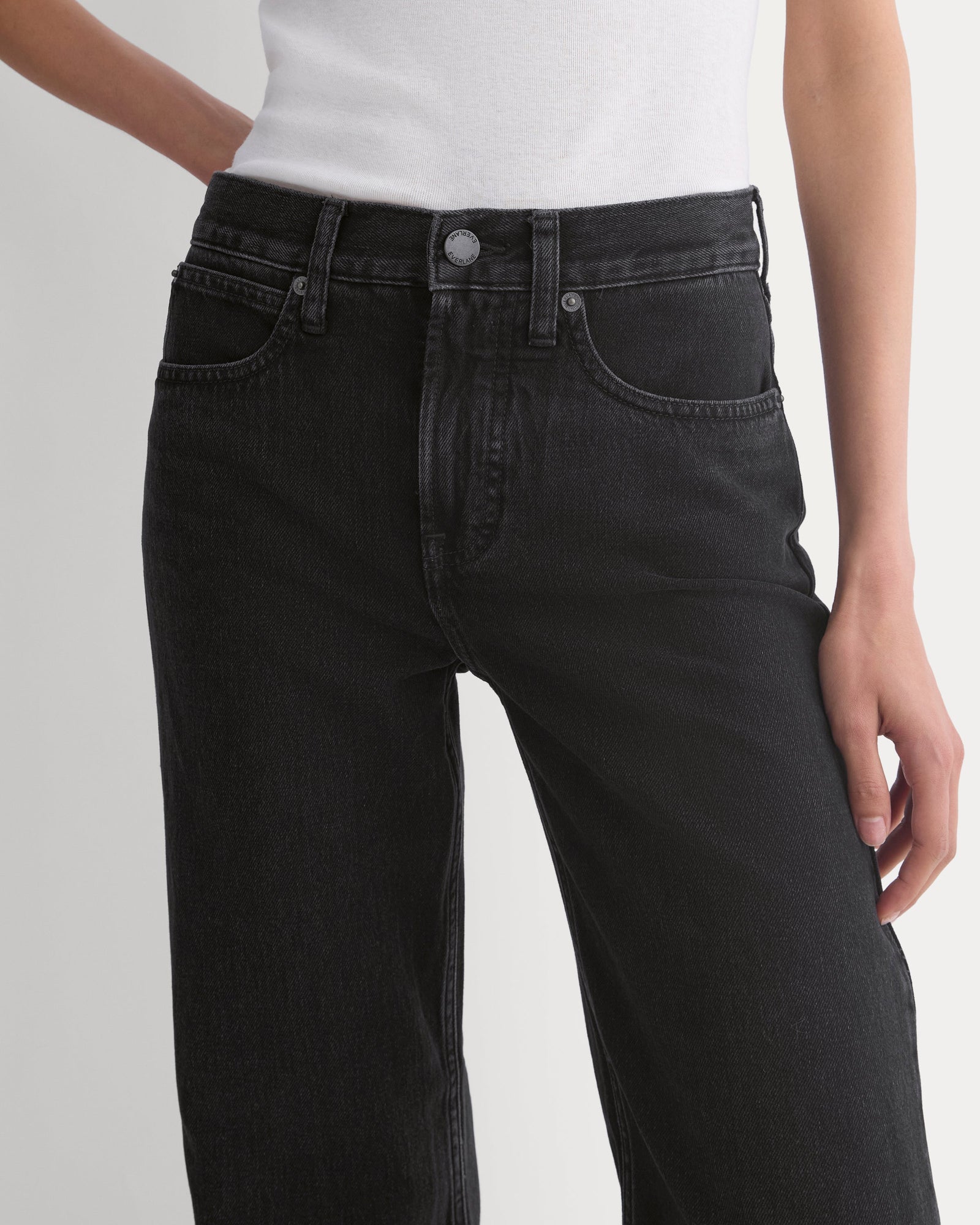 Relaxed Mid-Rise Bootcut Jean in Black — detail view