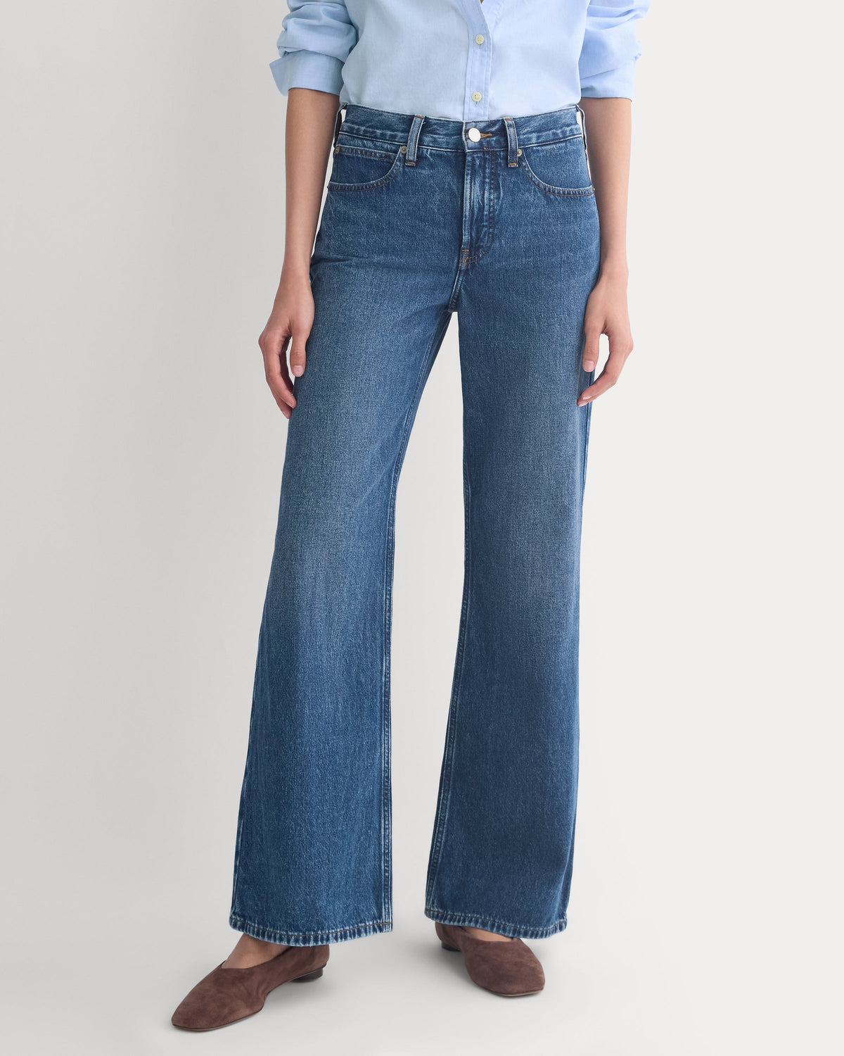 Relaxed Mid-Rise Bootcut Jean in Dark Indigo — detail view