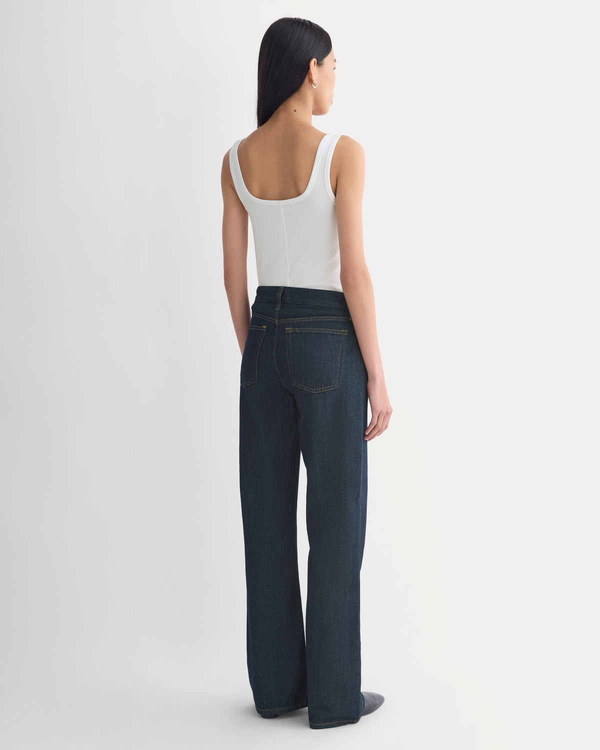 Relaxed Mid-Rise Bootcut Jean in Tungsten Rinse — detail view