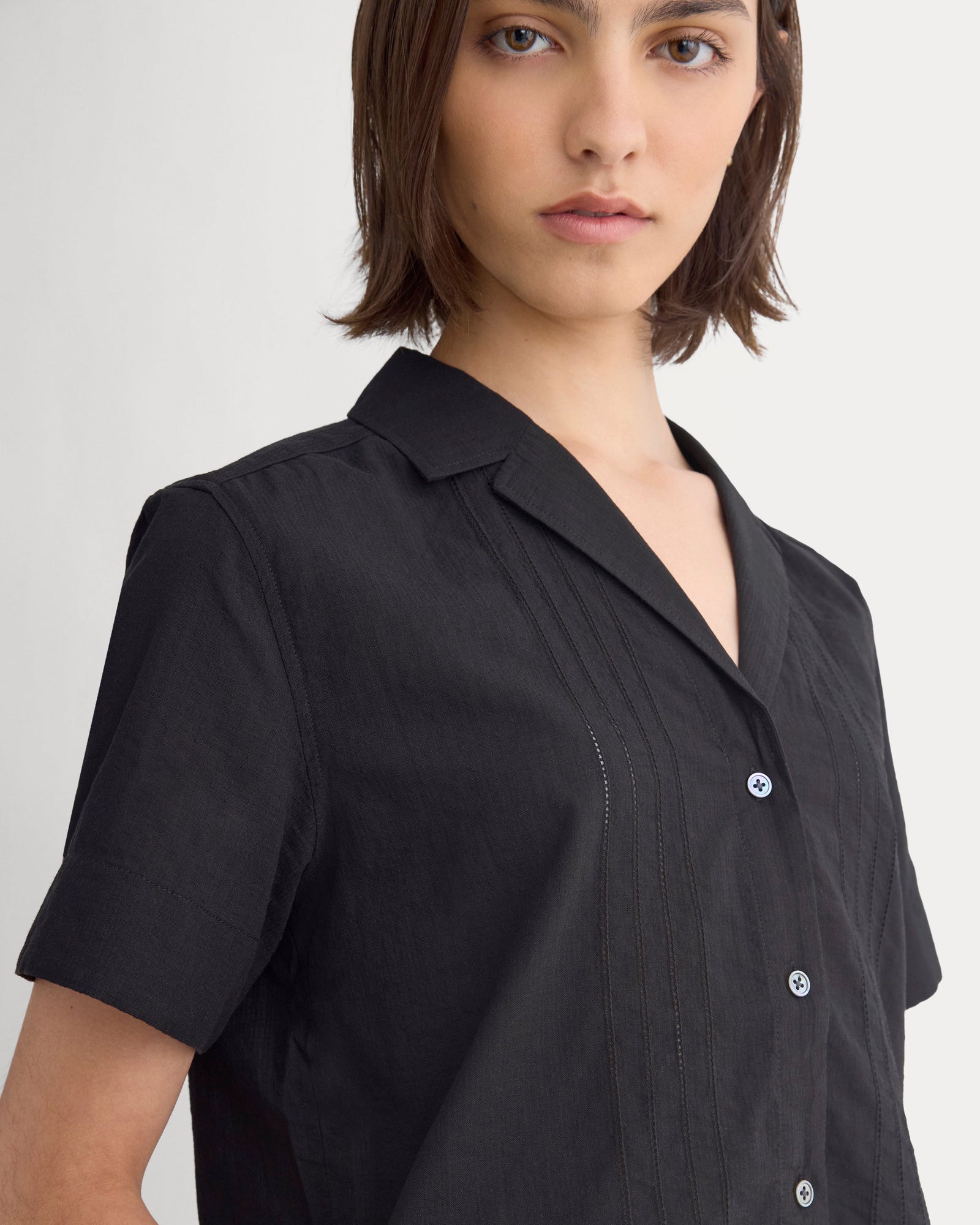 Cotton Gauze Resort Shirt in Black — detail view