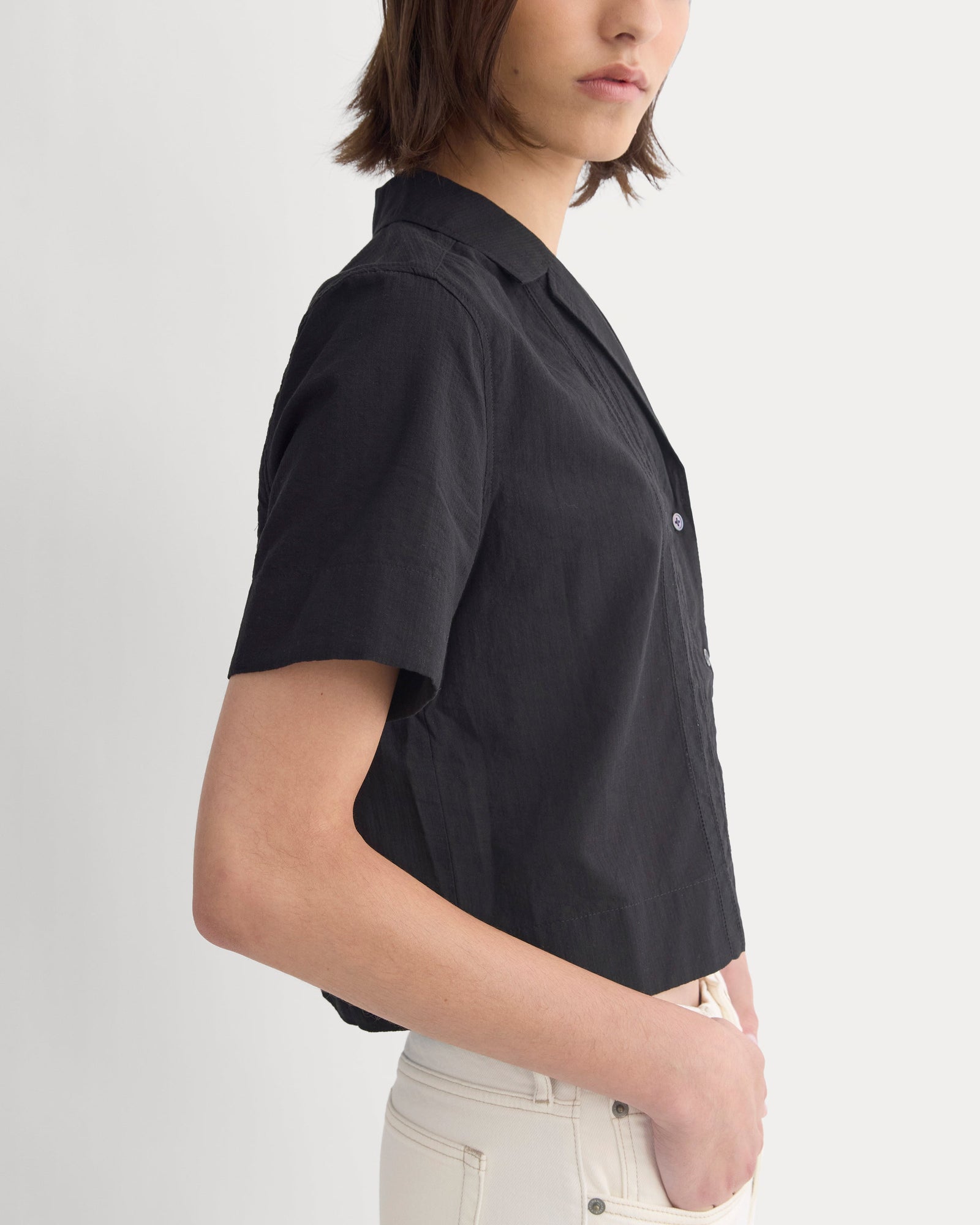 Cotton Gauze Resort Shirt in Black — detail view