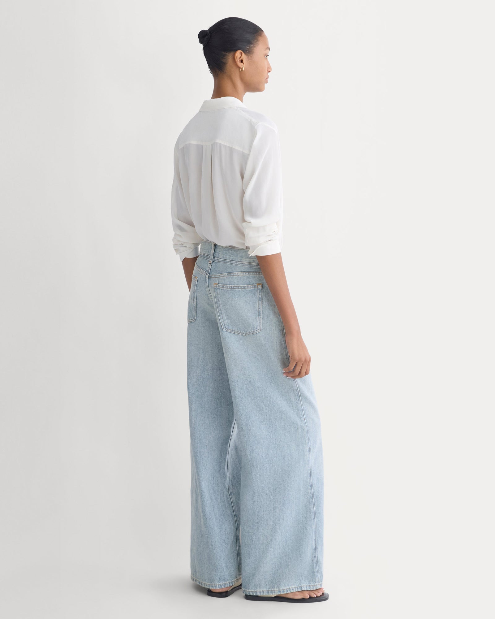 Lightweight Loose Wide-Leg Jean in Light Indigo — detail view