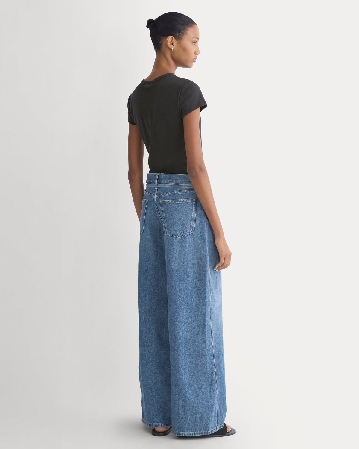 Lightweight Loose Wide-Leg Jean in Medium Indigo — detail view