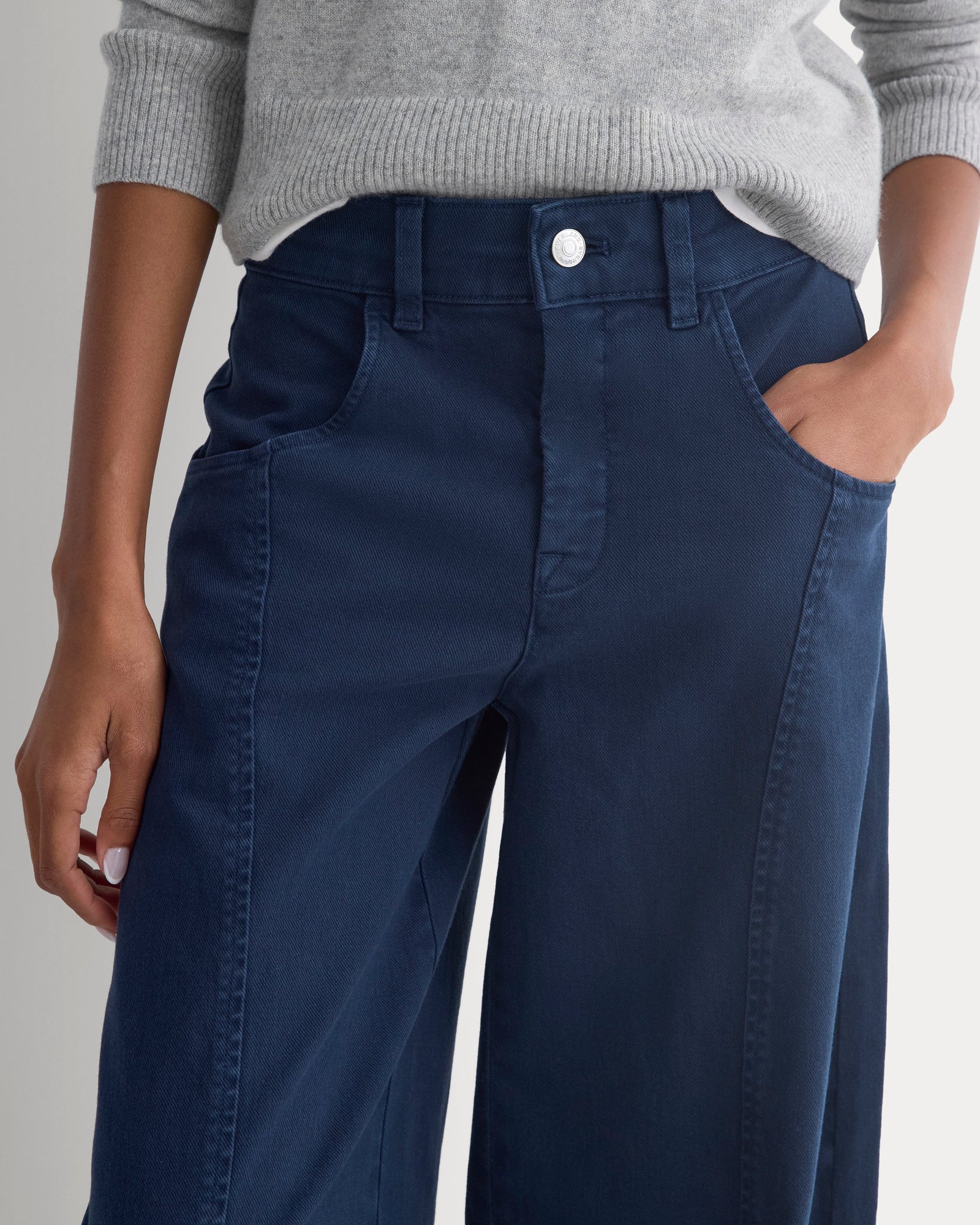 Utility Seamed Wide-Leg Pant in Navy — detail view