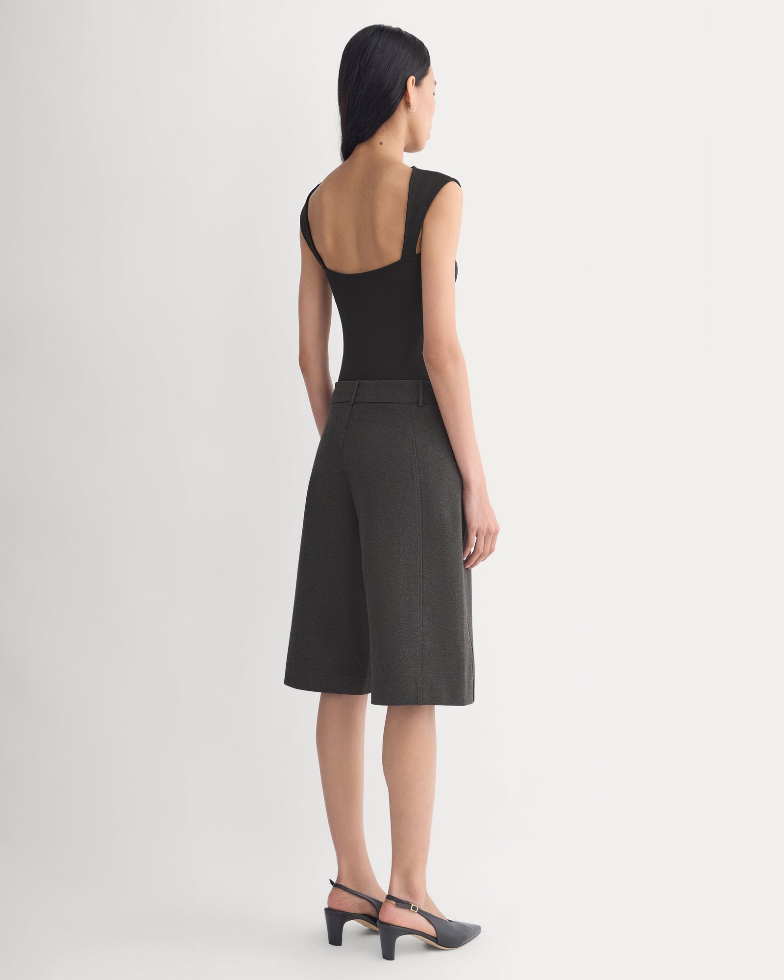 Ponte Bermuda Shorts in Heathered Soot — detail view