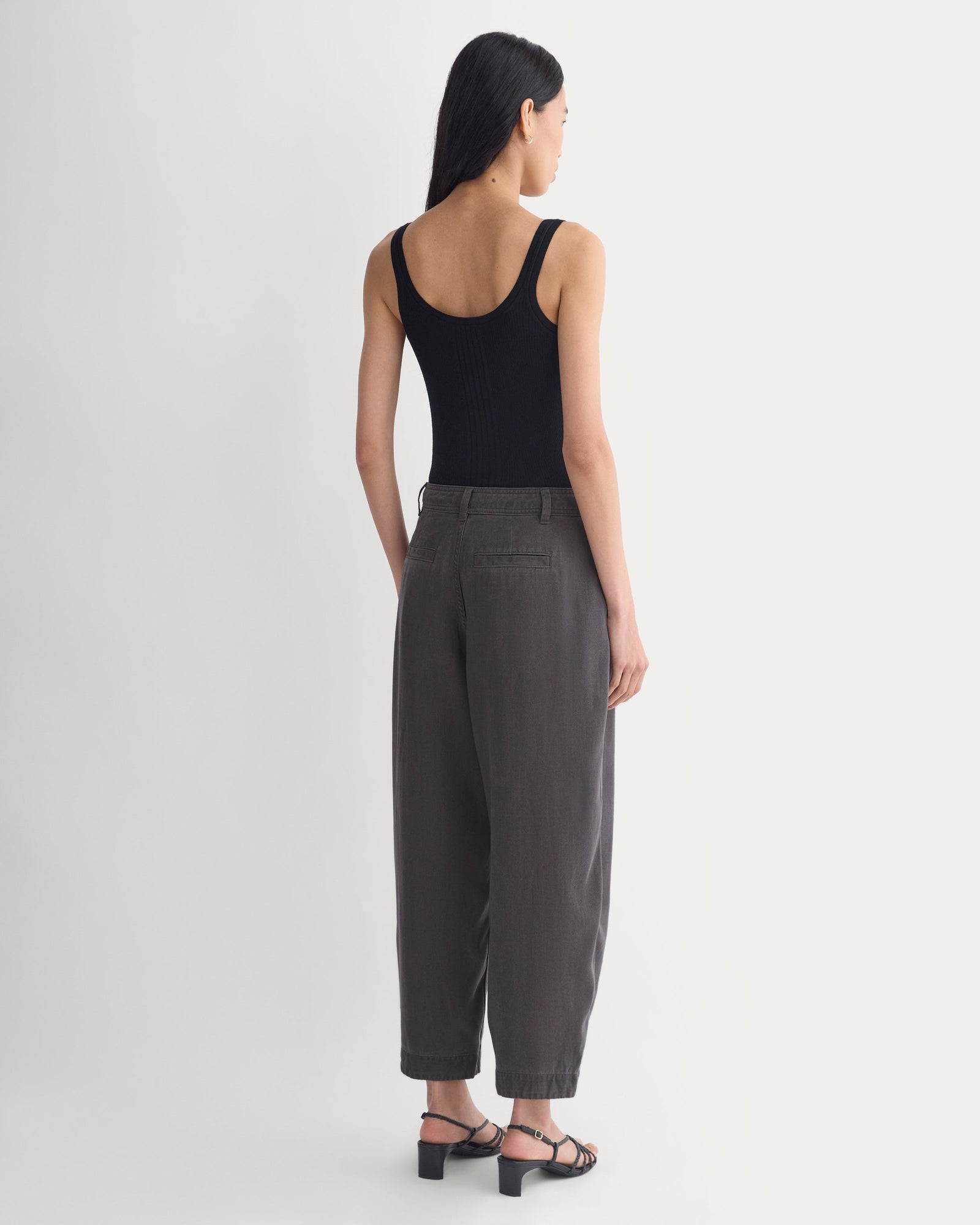 Everywhere Garment-Dyed Pant in Graphite — detail view